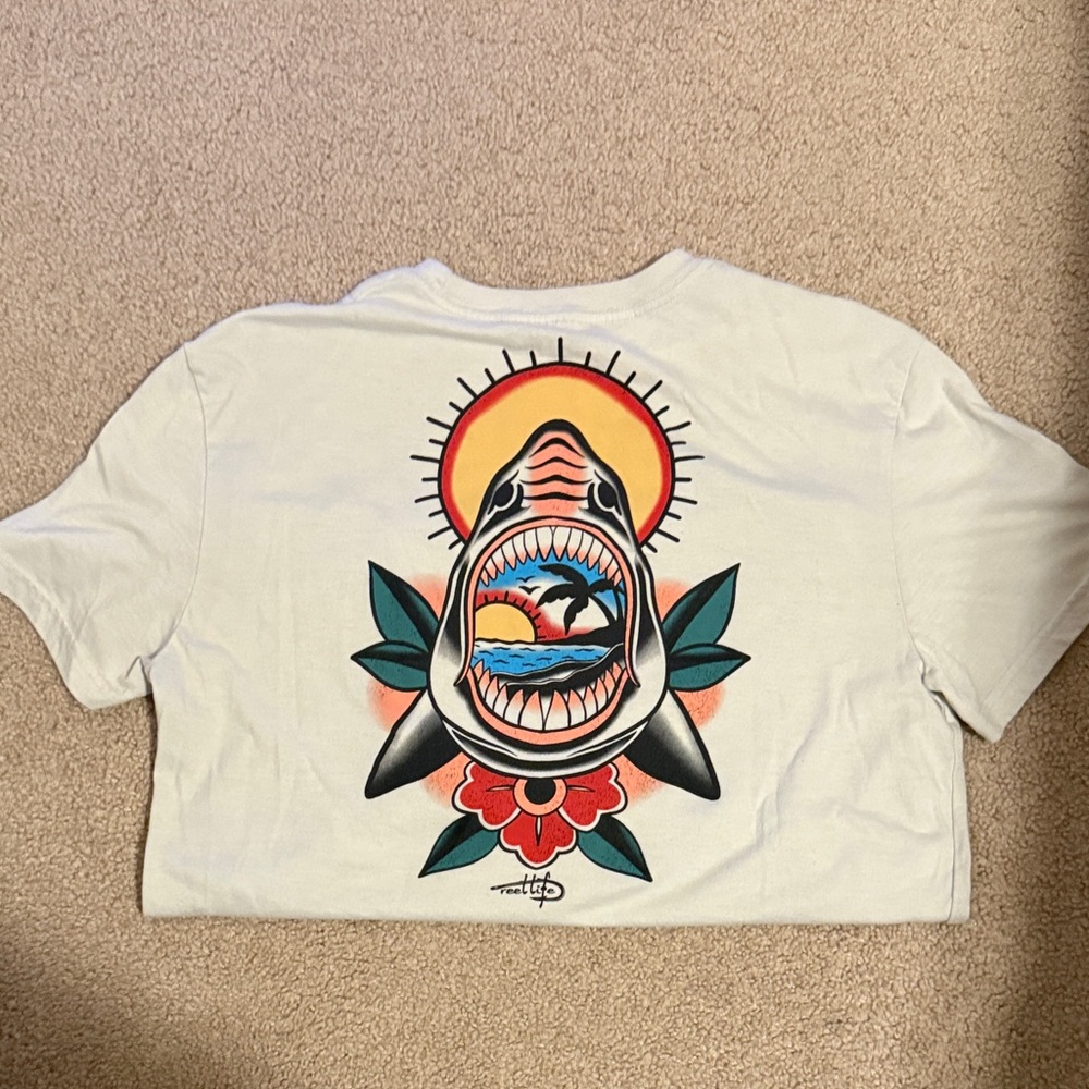 Mens medium reel life tshirt